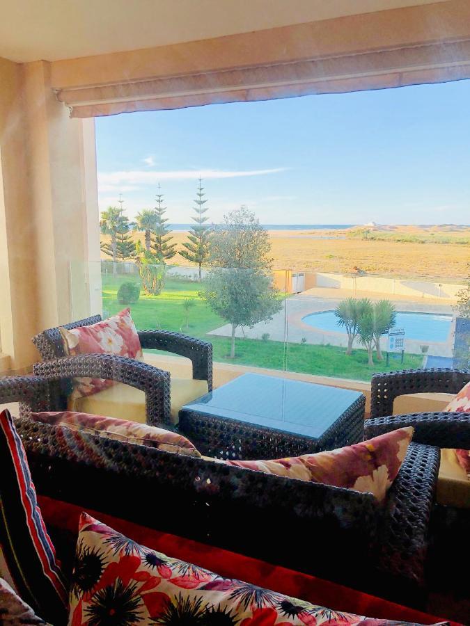 Cozy & Luxurious Apartment With Seaview Бузника Екстериор снимка
