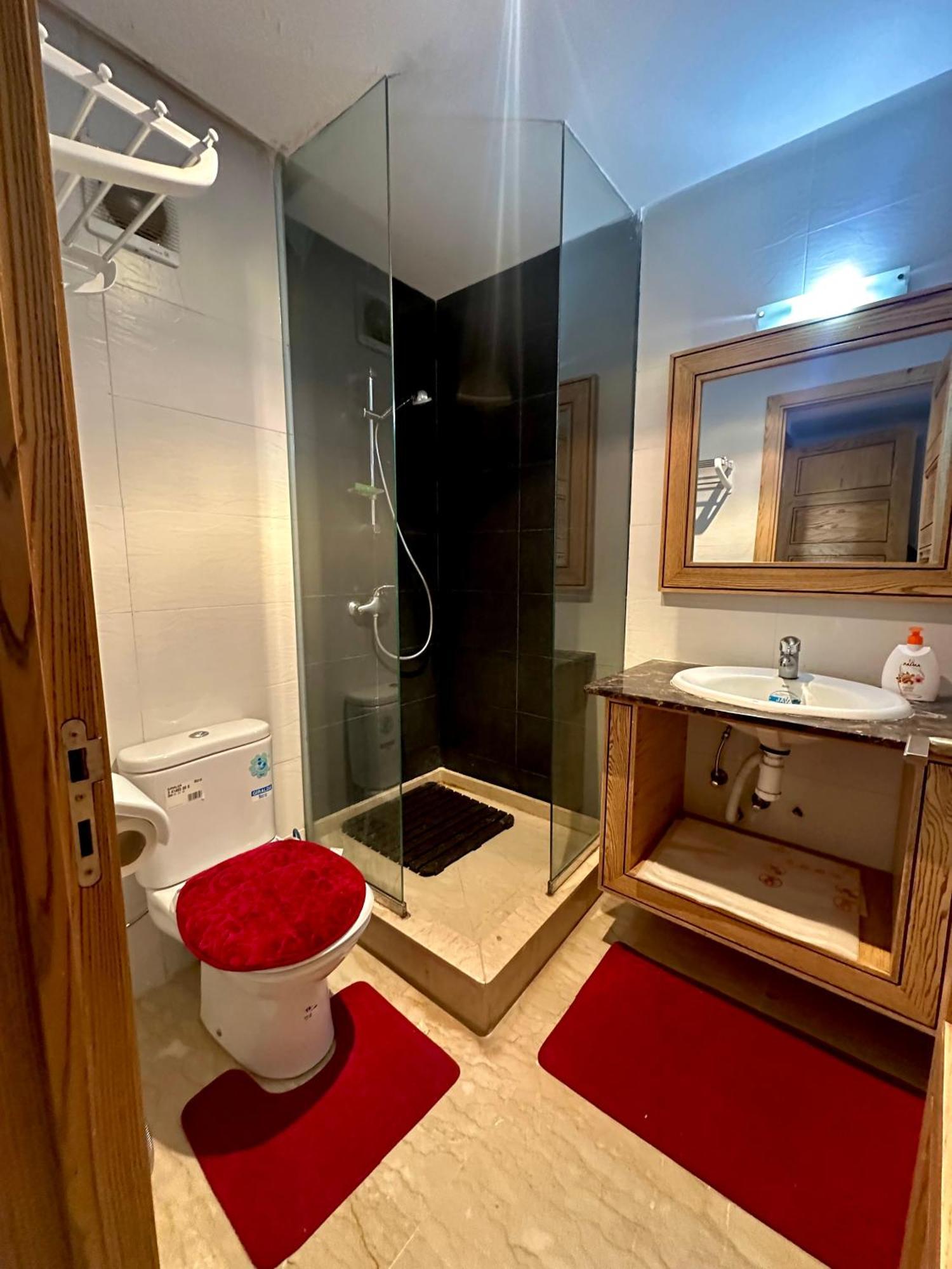 Cozy & Luxurious Apartment With Seaview Бузника Екстериор снимка