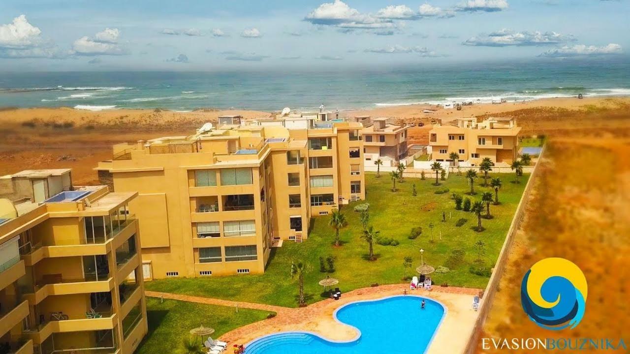 Cozy & Luxurious Apartment With Seaview Бузника Екстериор снимка